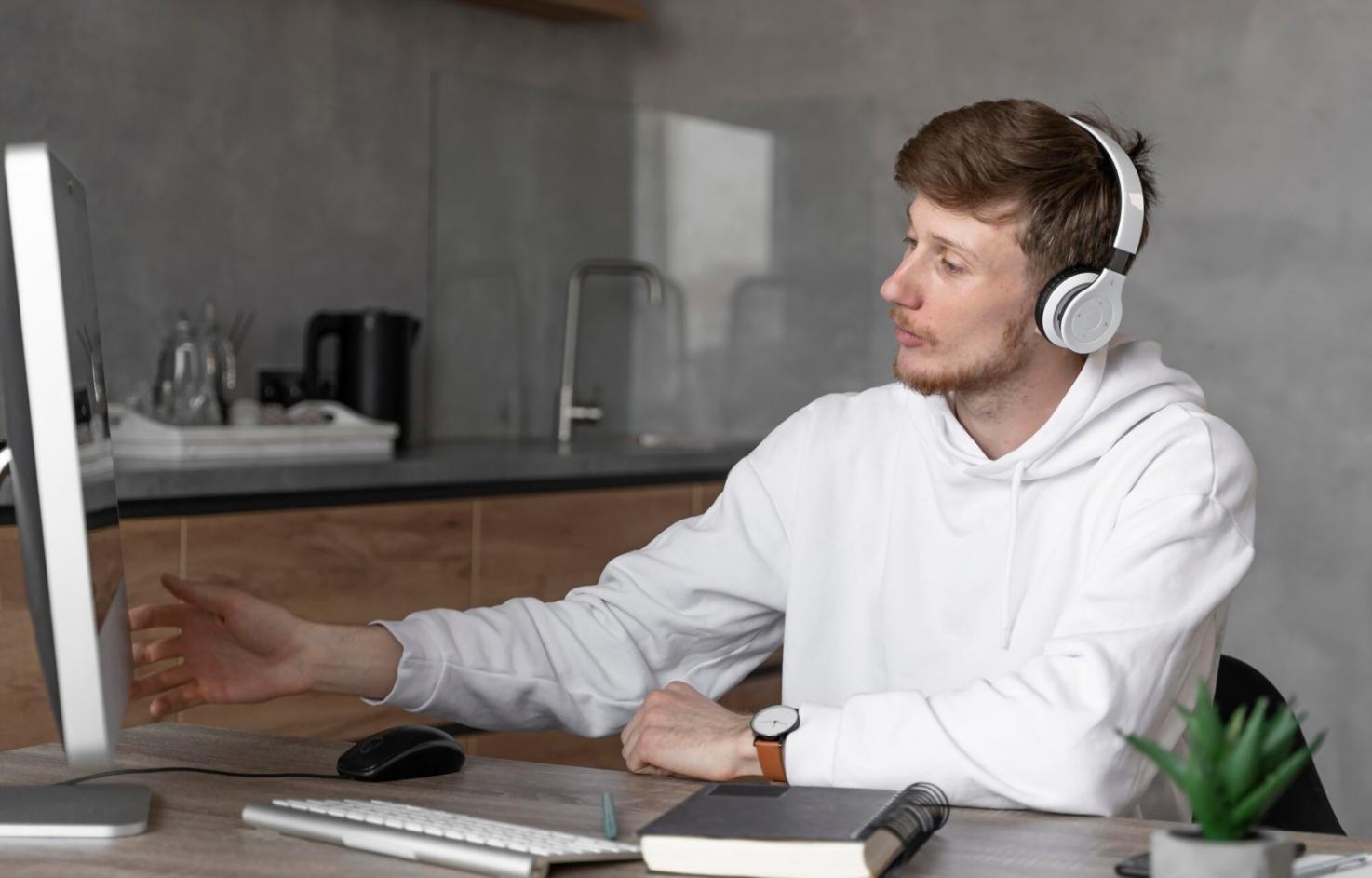 Детальный финансовый анализ с графиками и данными