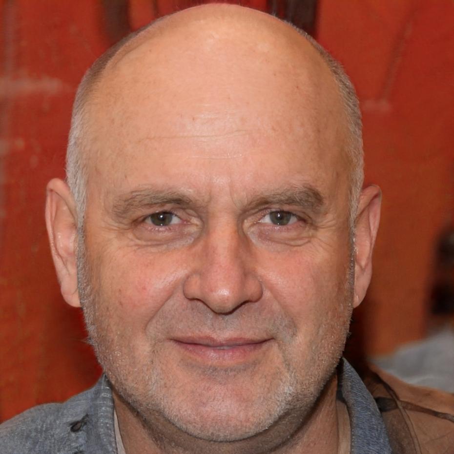 Преподаватель Аскар Ермеков